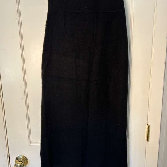 NWOT Quince Women's Mongolian Cashmere Midi/Maxi Skirt Black L - Picture 2 of 4